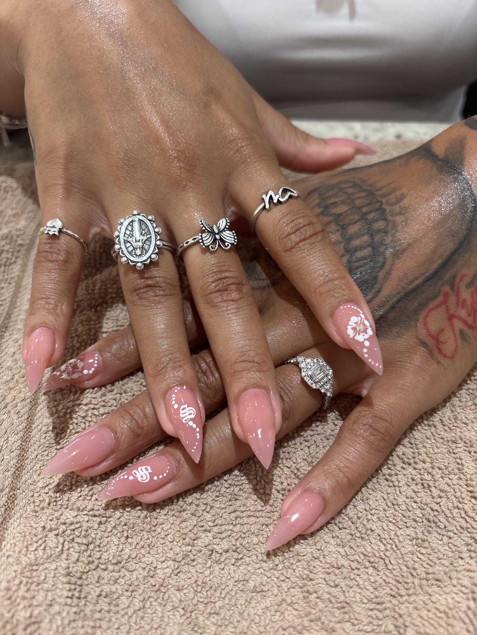 Chillax Nail Lounge nail photo 3